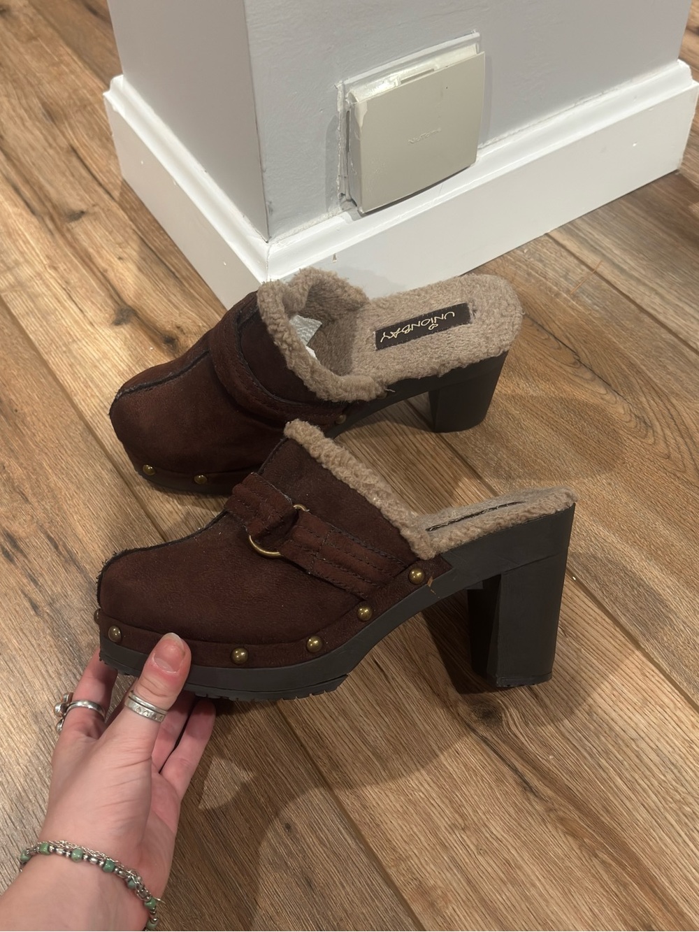 UNION BAY Brown Vintage 2000s Y2k Suede Faux Fur Lined Heeled Clogs | Size 7.5